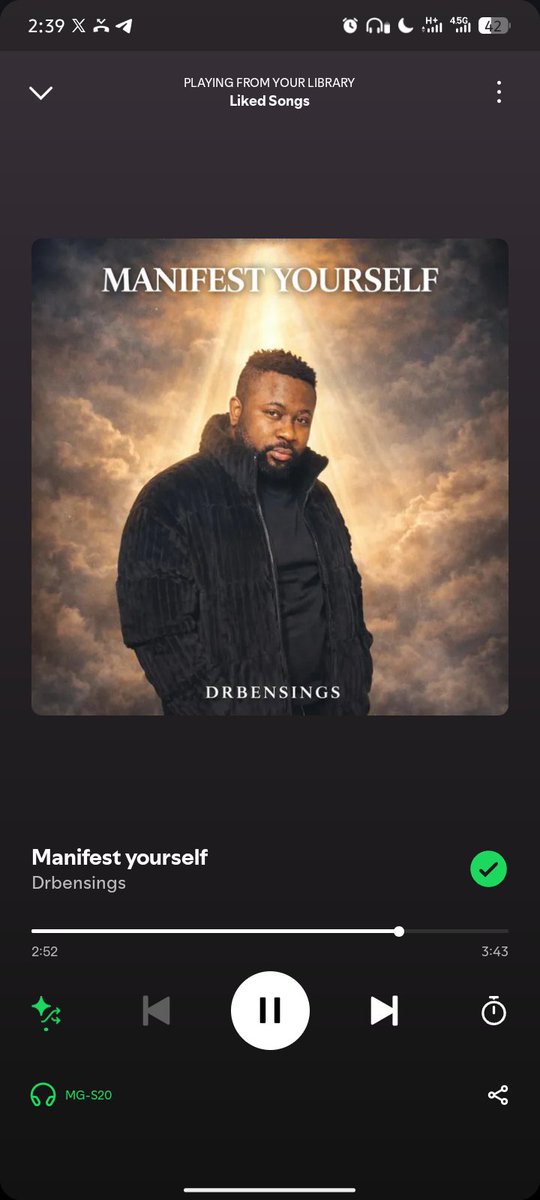 gbenga_oladele9's tweet photo. How's your day going? 

Mine : going well with @Drbensings songs https://t.co/k4HlYoDvGp