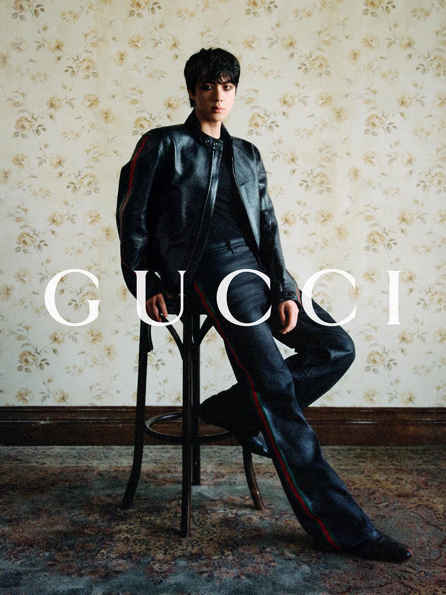 ksjfashion's tweet photo. jin is a global superstar, let's focus on that and keep hyping his campaign with gucci

JIN FOR GUCCI PRIMAVERA
#JinxGucci #GucciPrimavera
#Jin #Gucci 
@gucci https://t.co/7sU5ER5Ti4