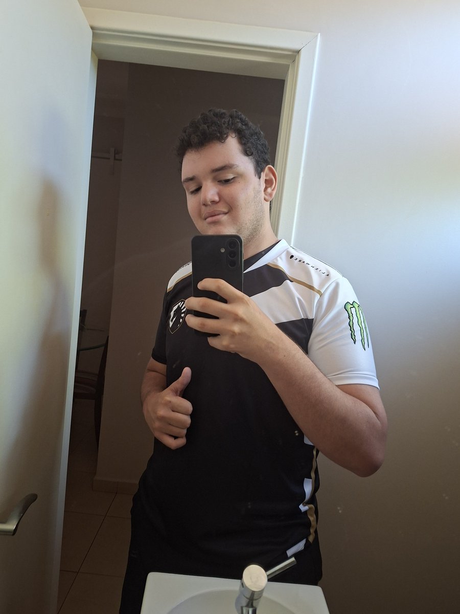PeuzzOficial's tweet photo. Good morning, horsemen 😘 💙 🐴

@TeamLiquid and @TeamLiquidBR 💙🫶🏻

#LetsGoLIQUID https://t.co/EG5G2H3AkH