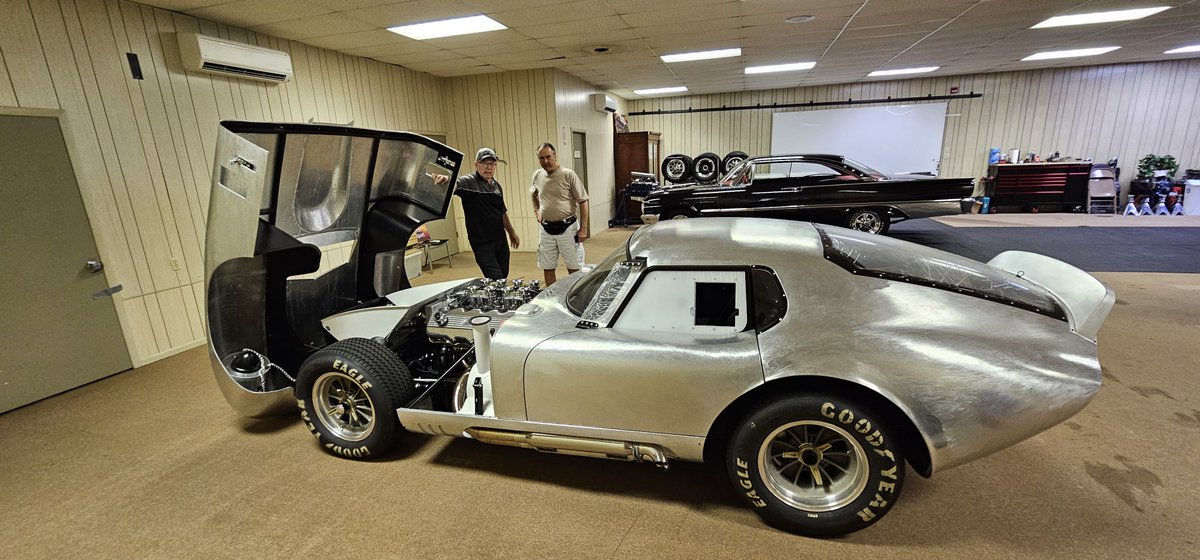 PlenaImpulsus's tweet photo. @QuirkyRides Shelby Daytona. Want one? https://t.co/QbT05QeB7Z