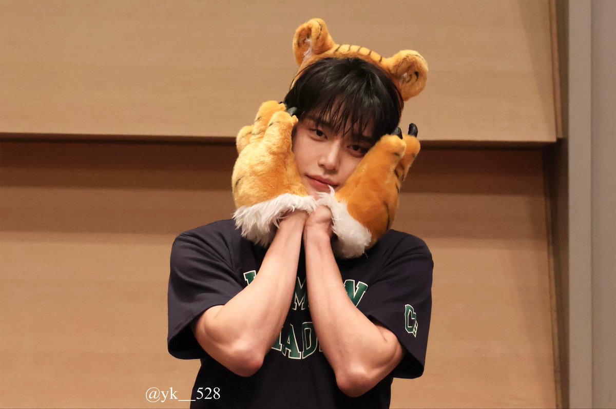 yk__528's tweet photo. 20260825  ソニミュ  全員スペシャルサイン会

🐯

#김지웅 #KIMJIWOONG #キムジウン
#제로베이스원 #ZEROBASEONE #ZB1 https://t.co/d6hV0n10Te
