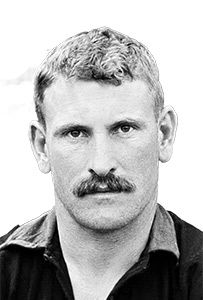 mufcinfodotcom's tweet photo. 🎂 Happy birthday to MUFC forward Robert Donaldson, born on this day 27-08-1871 in Greenend, Coatbridge, Scotland.
🔴 United career: 1891-1897
🧤 Apps: 155
⚽ Goals: 66

What do you remember most about Robert Donaldson?

Discover the full biography, career history and Manchester United record on MUFCINFO:
https://t.co/vTs6u4jjBn

#MUFC #ManUtd #ManchesterUnited