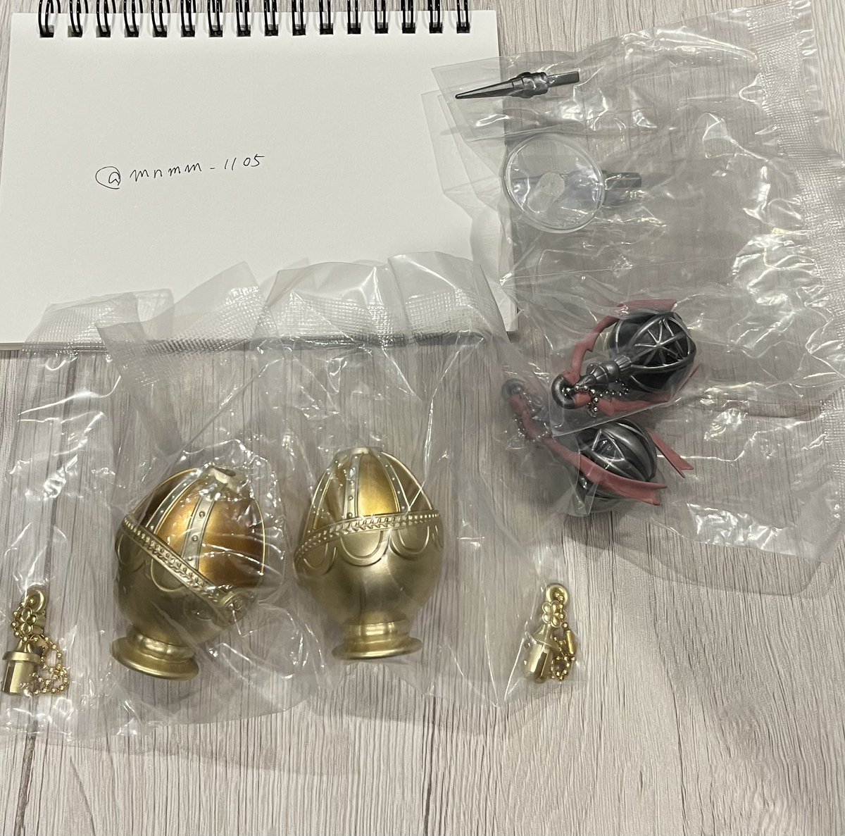mnmm_1105's tweet photo. 【交換】魔法少女まどか☆マギカ マスコットコレクション　ガチャガチャ

譲→マミ グリーフシード

求→まどか（2）

（）の中が欲しい数です

郵送希望ですが日時によっては都内手渡しも可能です

検索からもお気軽にお声掛けください https://t.co/vatCra8OiI