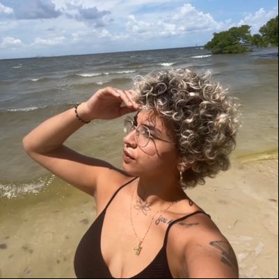 SeliMarie831's tweet photo. #NewProfilePic https://t.co/JkTft5f3c4