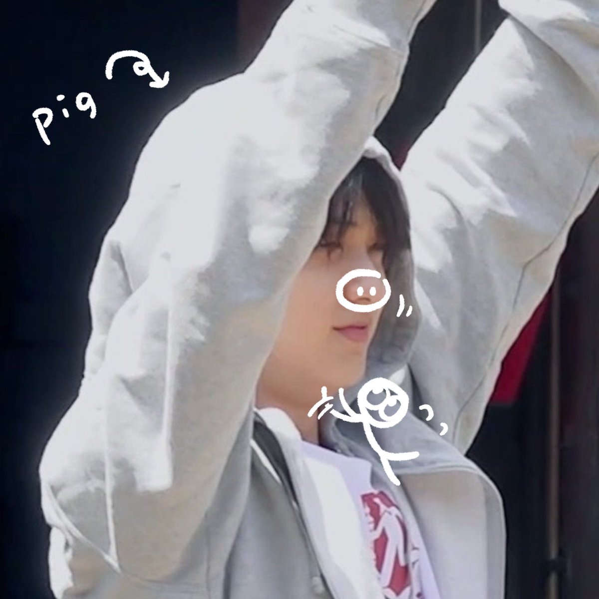 chipsss269's tweet photo. 对小猪上下其手 https://t.co/cHyq2Xcw4B