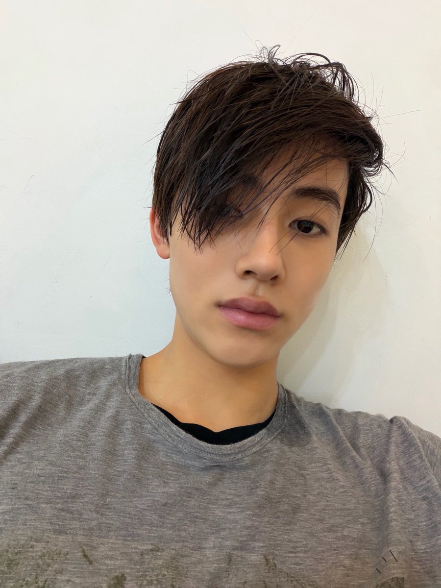 eomlore's tweet photo. anong favorite word ni sean? edi ambot sa emo https://t.co/6ugxbC9LK1