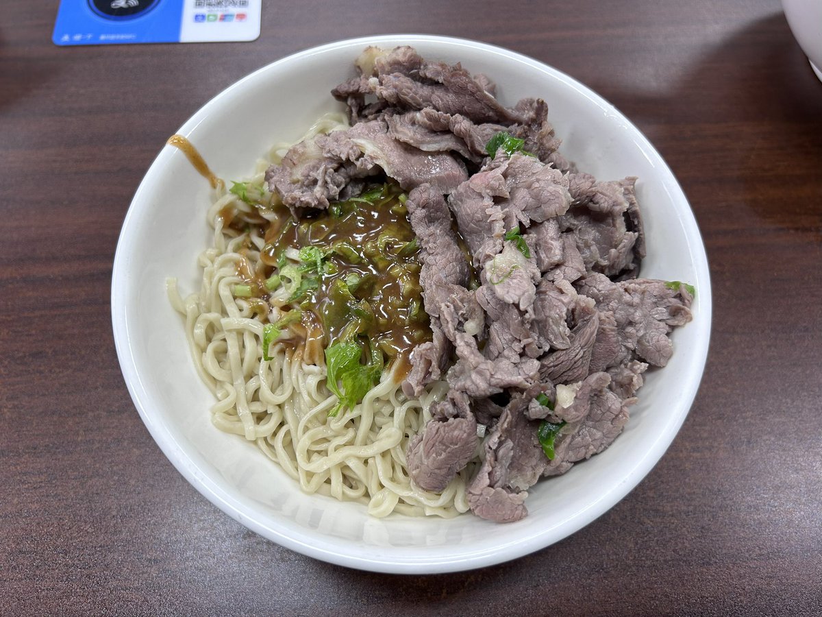Sunfei_CAN's tweet photo. 近期精选😋
终于喝到了不是那么甜的椰子炖鸡，之前一直觉得达扬的太甜了🥲 https://t.co/8HPZifr5Xv
