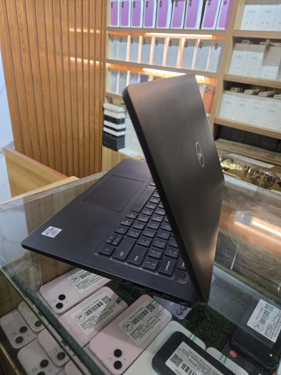 yaro2k's tweet photo. Direct UK 🇬🇧 
Dell Latitude 7410
Display: 14.0-inch screen size
Inte|(R) Core(TM) i7-10th Gen
Storage: SSD 256GB
Installed RAM: 16GB
Finger scanner 
Excellent Battery 🔋 
Backlit Keyboard

Proce: DM https://t.co/hRclTo6d7A