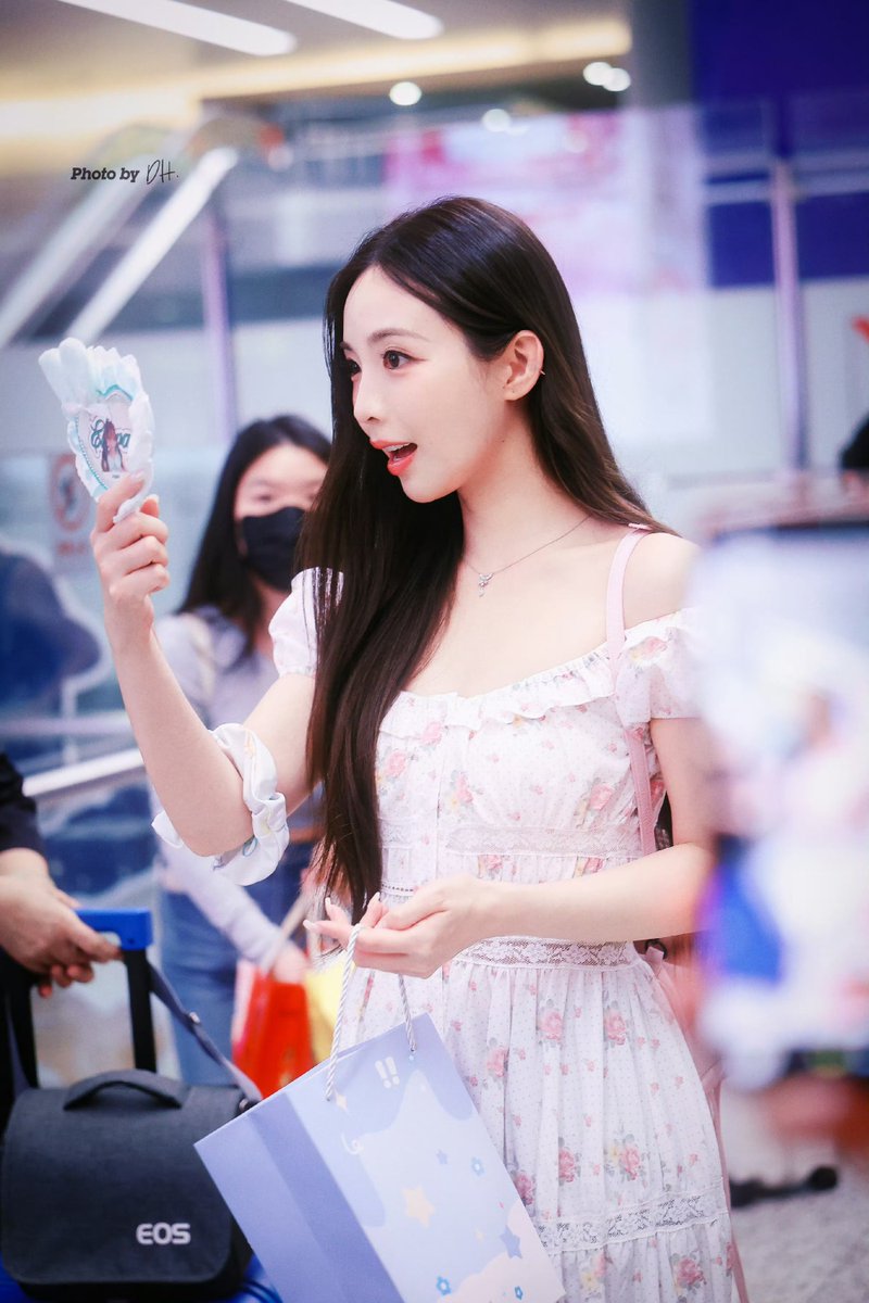 Eliwaxyyz95's tweet photo. 20260821 Xu YangYuzhuo
Go to work
© DreamHealer.许杨玉琢
#许杨玉琢 #Eliwa #XYYZ #7SENSES https://t.co/QxmAxo2mWj