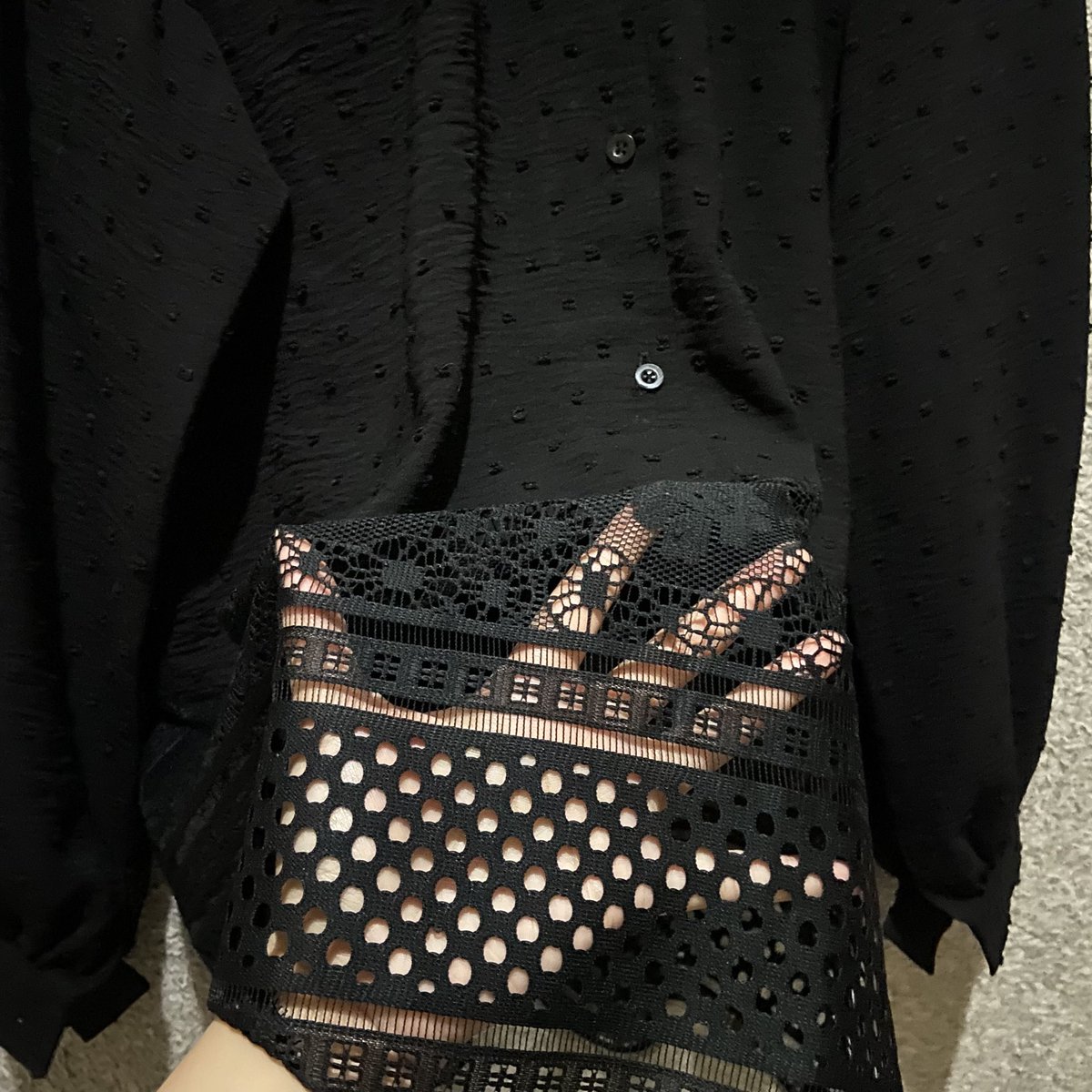 fairiesims's tweet photo. sahara lace shirt (black/hitam)
ld 114, p 70
💰rp 45.000

model baju ada di pic terakhir

🍊 https://t.co/AX6Mi0Bkvh https://t.co/Oa4ric2GTC