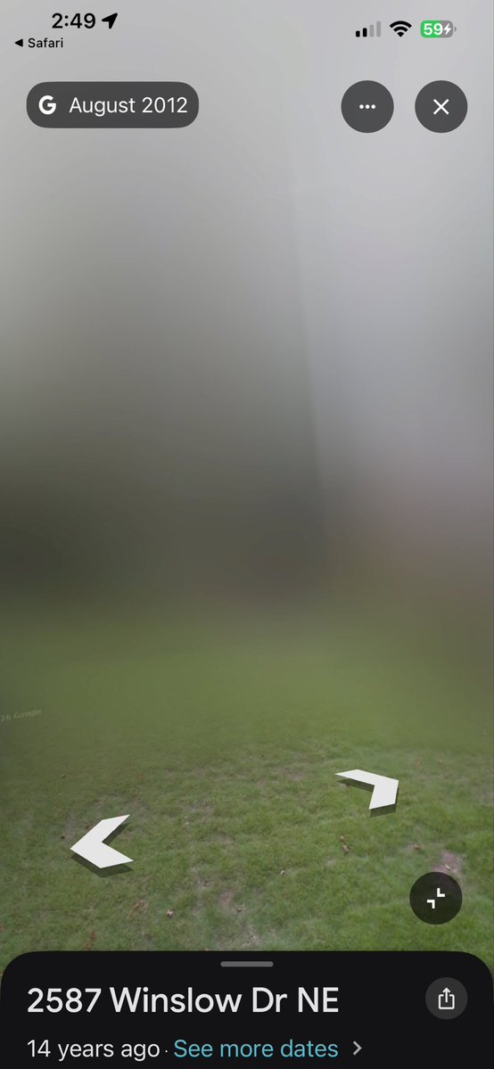 LocumRex's tweet photo. @Elpeocross Yeah, he’s had the image obscured both in Google maps and on Zillow and other platforms.   And it’s specific to this property, because all the other neighbors are clearly visible. https://t.co/kQPd5bgmCm
