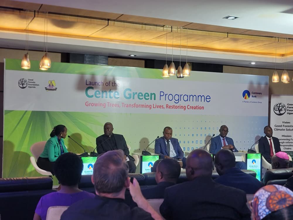MalcomSedrick's tweet photo. Growing trees, restoring landscapes and transforming lives! Proud to witness this incredible initiative by @CentenaryBank in partnership with @GoodForestsUg and the Catholic Church.
#GrowingTreesTransformingLives #CenteGreenProgramme @Jannie_jennah @MTWAUganda @ManofTourism https://t.co/AuhSbrMbIa