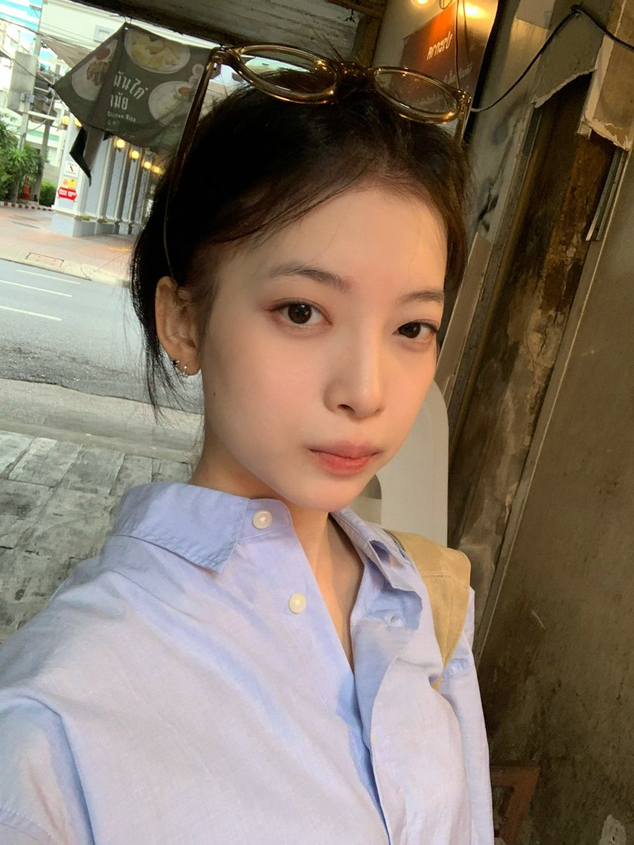 realhaezip's tweet photo. คือ (jj) yu เป็น standard ใหม่ในชีวิต i #haehaselcaday https://t.co/gtCKhdVNxL