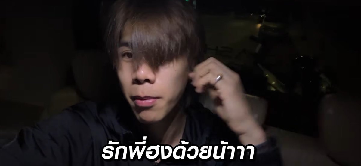 muldemht's tweet photo. นัทด่านไปให้กำลังใจน้องตุ้ยตอนซ้อม พี่ฮงไปอยู่เป็นเพื่อนน้องตุ้ยทำสีผม รายการสไลเดอทิ้งตัวเข้าปล่อยใจ น้องตุ้ยบอกรักพี่ฮง พอแล้วววว ชีวิตกุเอาแค่นี้ https://t.co/wqEz7T8flN
