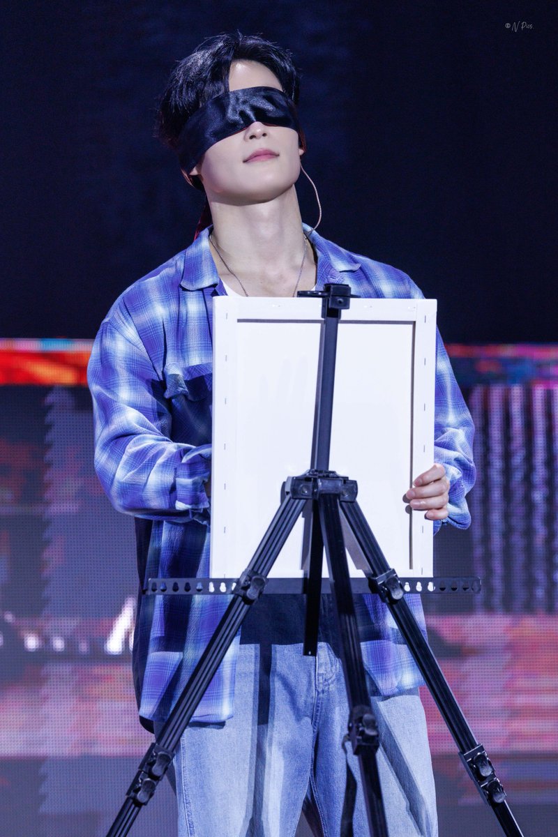 nnn___pics's tweet photo. 제가 너무 힘이듭니다•••••••• https://t.co/riTHM2hEMY