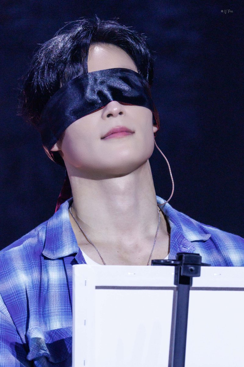 nnn___pics's tweet photo. 제가 너무 힘이듭니다•••••••• https://t.co/riTHM2hEMY