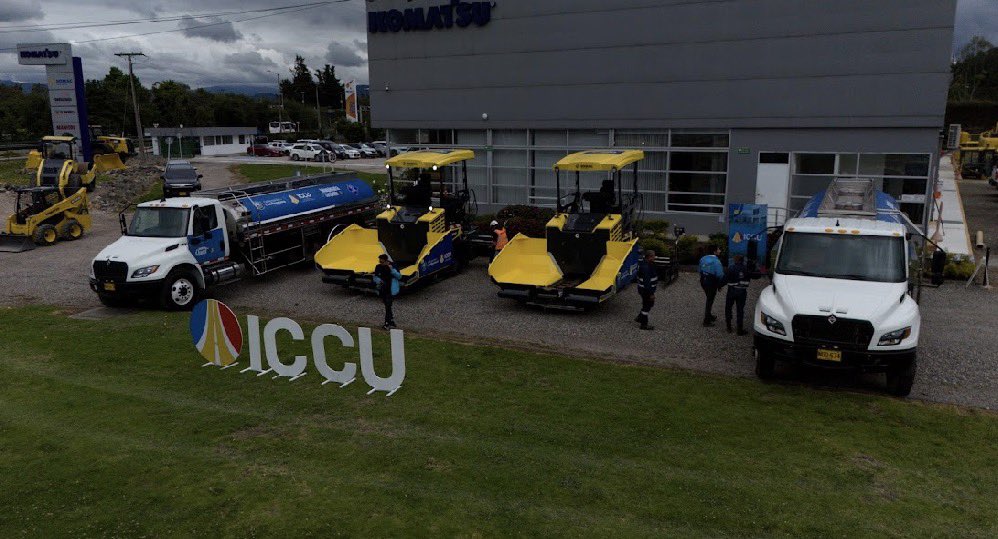 ProspectivaCund's tweet photo. La adquisición de equipos de maquinaria por $55.733 millones entregó 82 maquinaria (51 a 36 municipios y 31 al ICCU). Hoy el departamento dispone de 137 equipos propios y unos 180 operando continuamente. #Cundinamarca #MásDeMilObras https://t.co/6UprQxu76A