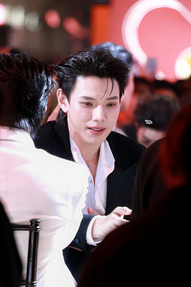 MissNightKim's tweet photo. พี่อู๋หล่อจัง🥺
@oueiija

DAOUOFFROAD x KANEBO 2026

♡🦖⋆ִ ࣪𖤐¦270826
#DAOUOFFROADCentralBeautyAwards #CentralBeautyAwards2026
#ต้าห์อู๋ #DAOU #oueiija https://t.co/fXvjb6TYUk