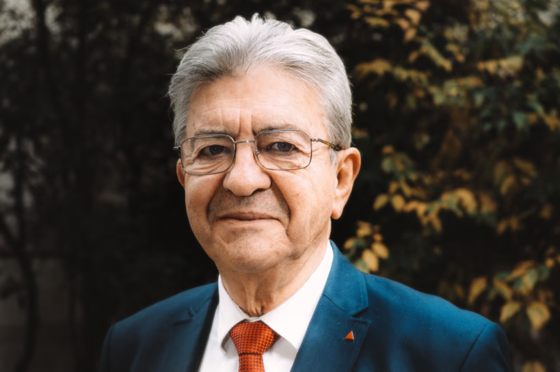 AlertesInfos's tweet photo. 🇫🇷 "Le RN est un parti lamentable", estime Jean-Luc Mélenchon. (déclaration) https://t.co/V0IvZdnYy7