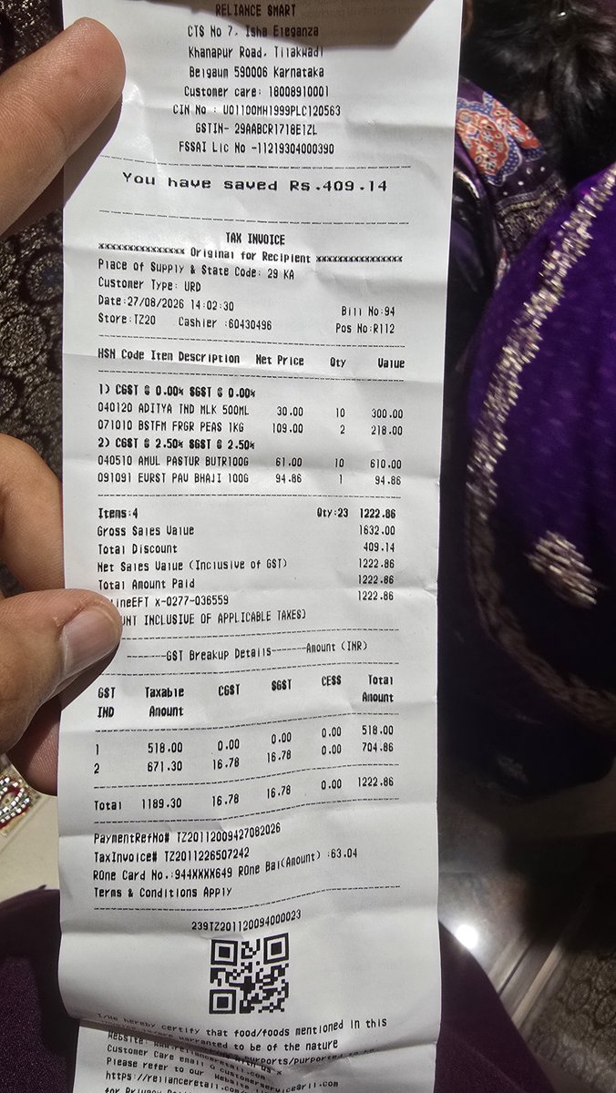 _adipareek's tweet photo. Bought @Amul_Coop from @RelianceFreshIN there seems to be fungus in the butter. @Tukaram_IndIAS @foodsafetygov https://t.co/tx0J645jQ0