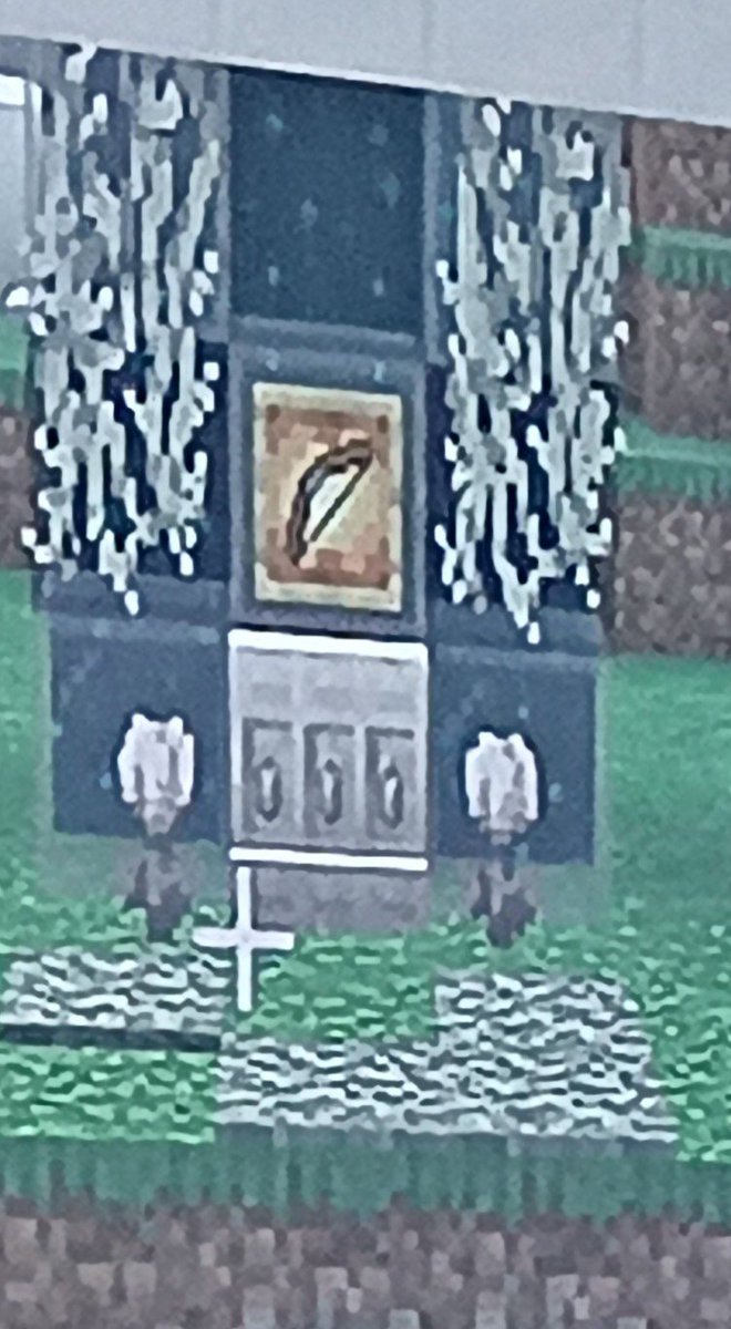 wasphellenist's tweet photo. Artemis Minecraft altar https://t.co/VqbJMURz7g