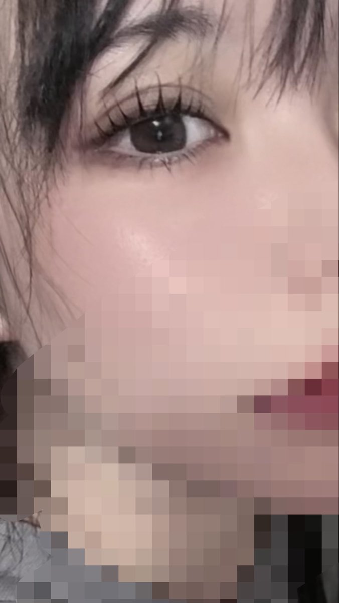 ira_game__'s tweet photo. まつ毛で空飛べる https://t.co/C2FzmlzYUA
