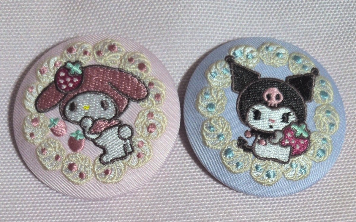 kayo3rio's tweet photo. いちごみるくなフロッキーと
刺繍缶バッジ
カワイイ２人自引きした💞 https://t.co/Qxu35UfpOX