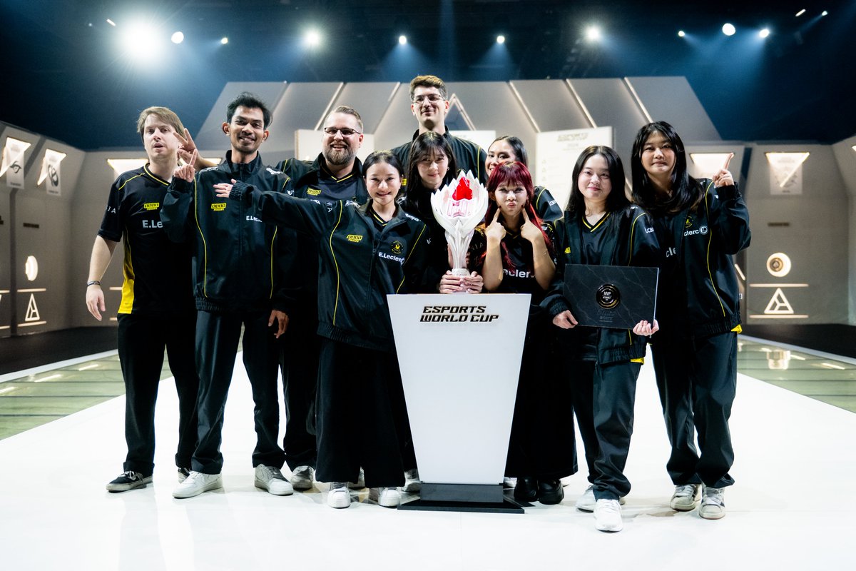 Azrod_R6's tweet photo. 🥉 TOP 3 at EWC 2026!

Huge thanks to @TeamVitality, especially @dannyengelz for trusting me

Thanks to the 47 players across 12 different games I had the chance to work with, for their passion, dedication and professionalism

Thanks to @EWC_EN  for these 8 weeks of intense competition.

And a massive thanks to all the supporters who gave their energy and their voice for every team 🔥

See you next year, back to work already, cooking even harder for 2027 🐝