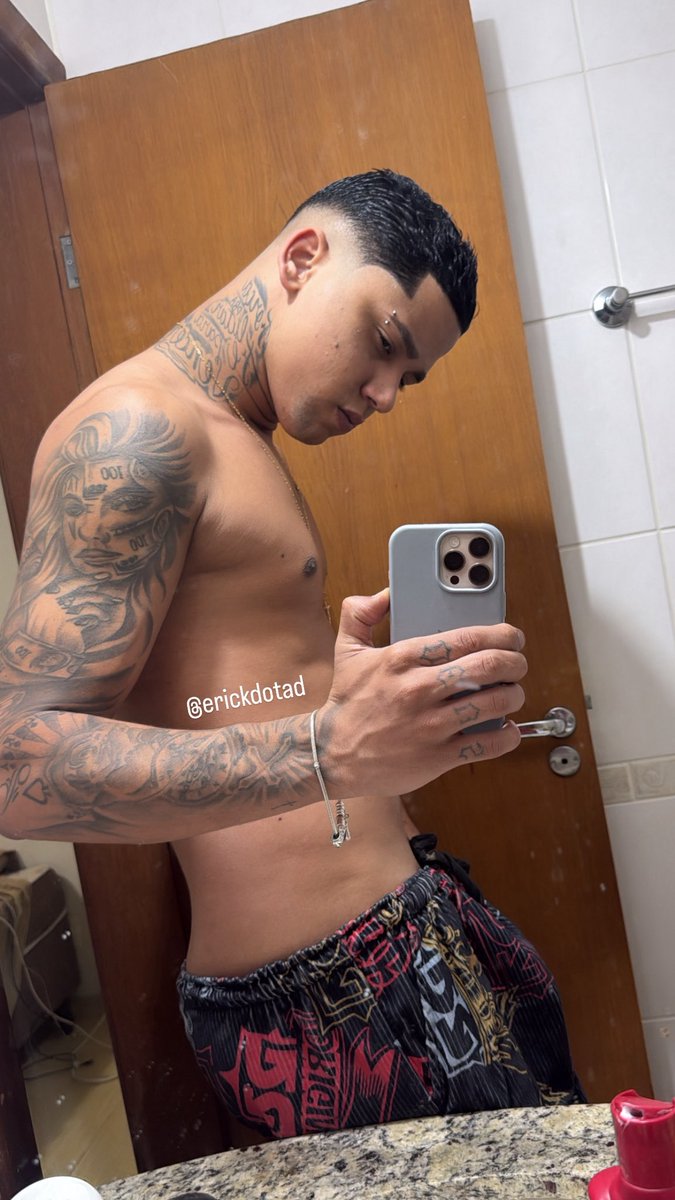 erickdotad's tweet photo. 🔥🍆 https://t.co/z181HYZIaB