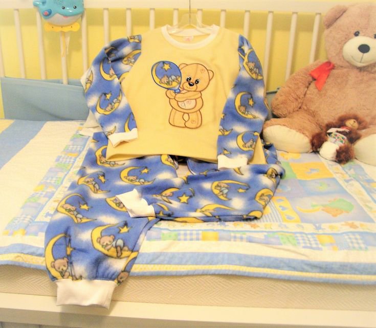 LisaEFuchs's tweet photo. Hello I'm Seriously in need  of a Submissive baby 😘🍼 if you want to be my baby like, repost and comment if you're interested for a diaper session with mommy 🍼🥰❤ https://t.co/9ZrVkoLXyd