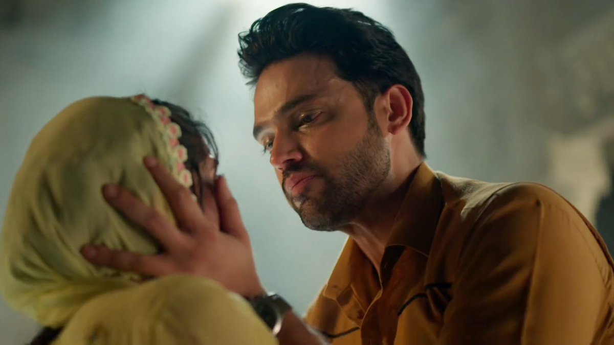 Itsurgurl_AS's tweet photo. The way he held her face, wiped her tears, and then got ready for that kiss… LOVE, JUST LOOK AT HIM. 
That forehead kiss wasn’t just a kiss, it was the reassurance she needed, the comfort she was looking for. 

#seherhonekohai #maher https://t.co/mZWsGEdPZk
