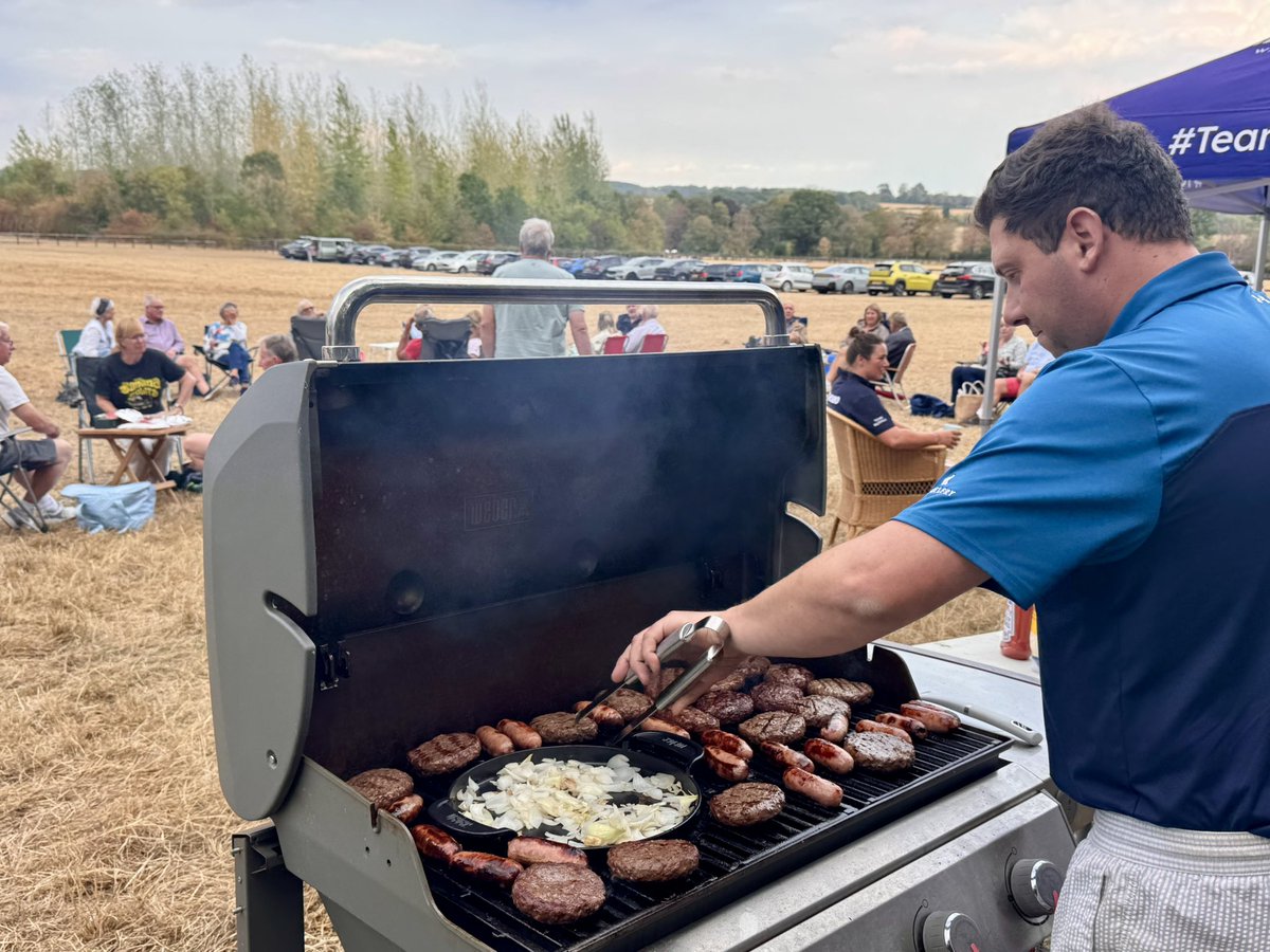 Foxtrot_Racing's tweet photo. A brilliant evening with @O_J_murphy91 and his Team. Great to see so many Foxtrot Members at our Summer Picnic! #BBQ #Rounders #StableTour https://t.co/GnrHnzCzo8