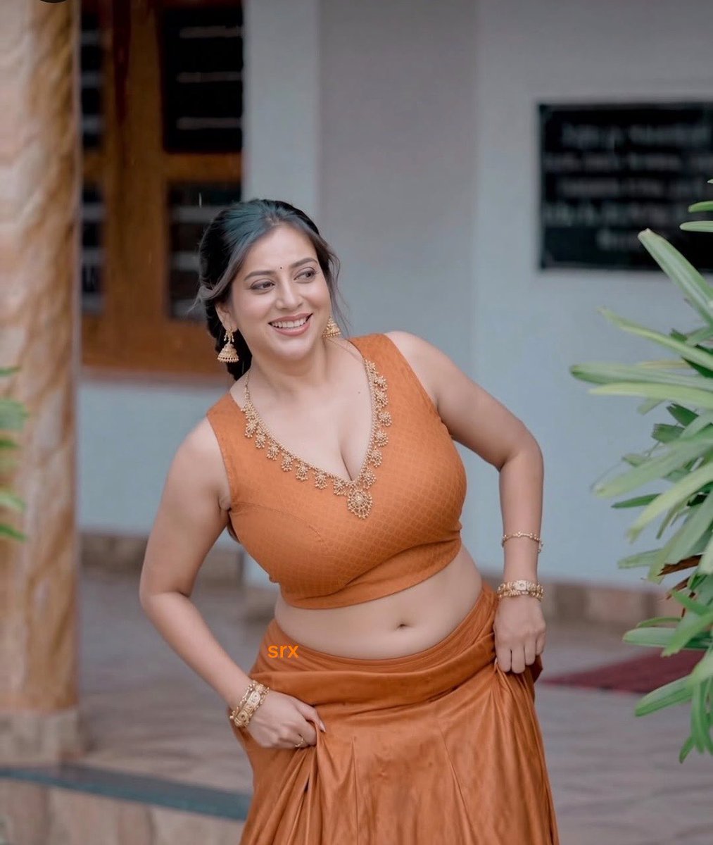 bxckxyx's tweet photo. Anna Rajan
#annarajan #annareshmarajan #lichi
#Ai #nayanthara #tamilactress
#facecard #malayalam #kerala #mallu #tamil #hotactress #kollywood #actress #x #hot #india #bollywood #indianactress #sexy #V
#MovieLovers #kambi #latina #mollywood #navel https://t.co/pkQi2pD4eu