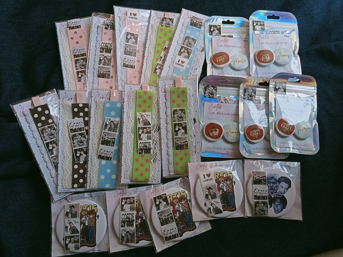 jamesorjamet's tweet photo. freebies cortis 1st anniversary
by @jamesorjamet 

🌟Ver A : webbing + mini pin badge (5set)
🌟Ver B : webbing + handmirror (5set)
🛍️co oren diharga 8.018 (no rf)

tes ombak dulu, kalo pada minat malem langsung aku drop link co-nya💖btw webbingnya aku bikin sendiri yacc😆 https://t.co/wVAL57zRtP
