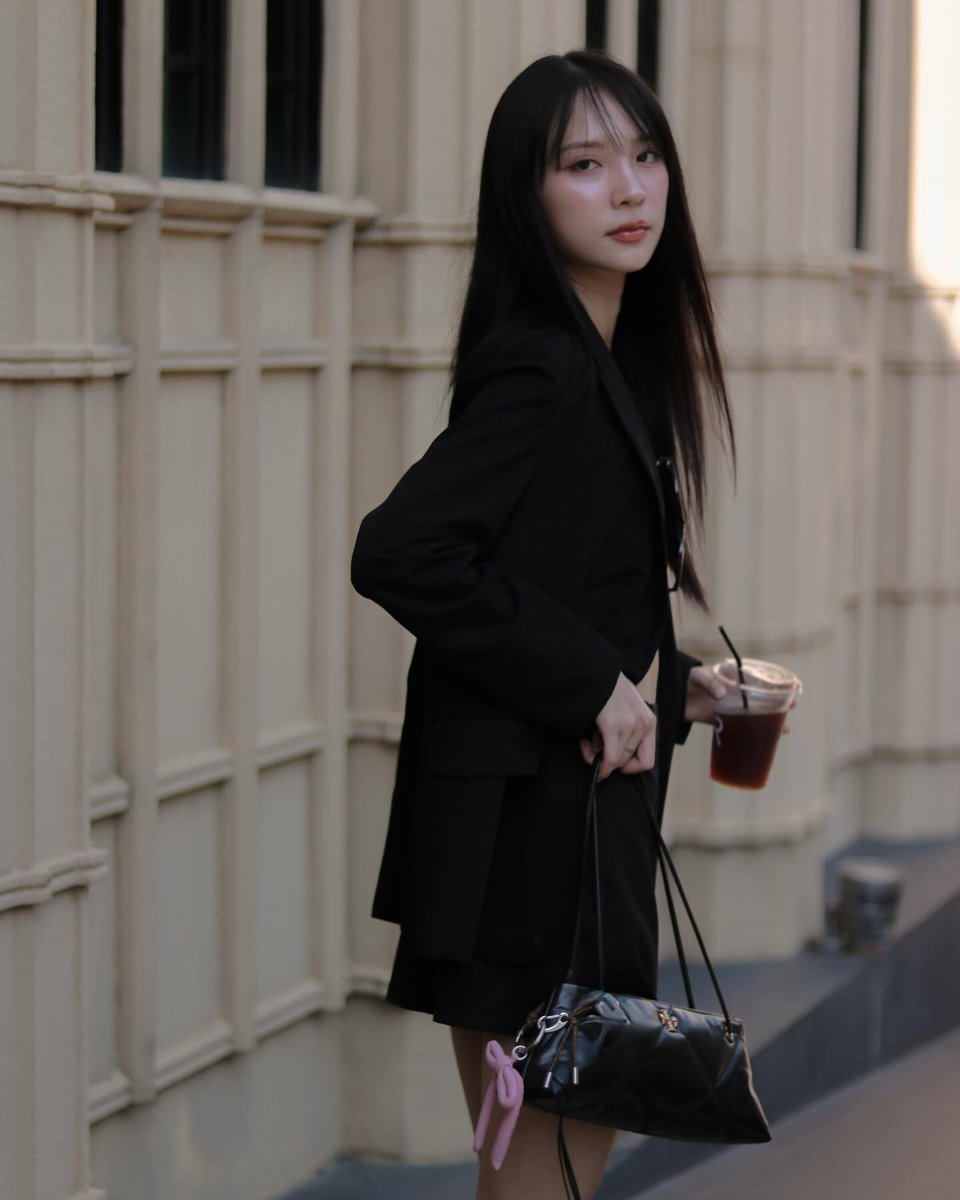 haebeonmiing's tweet photo. คิดถึงท่านสมัยผมดำยาว ลุคนี้ เมคอัพนี้อีก โคตรถูกต้อง ㅜㅡㅡㅡㅜ https://t.co/zixO0O9FoT