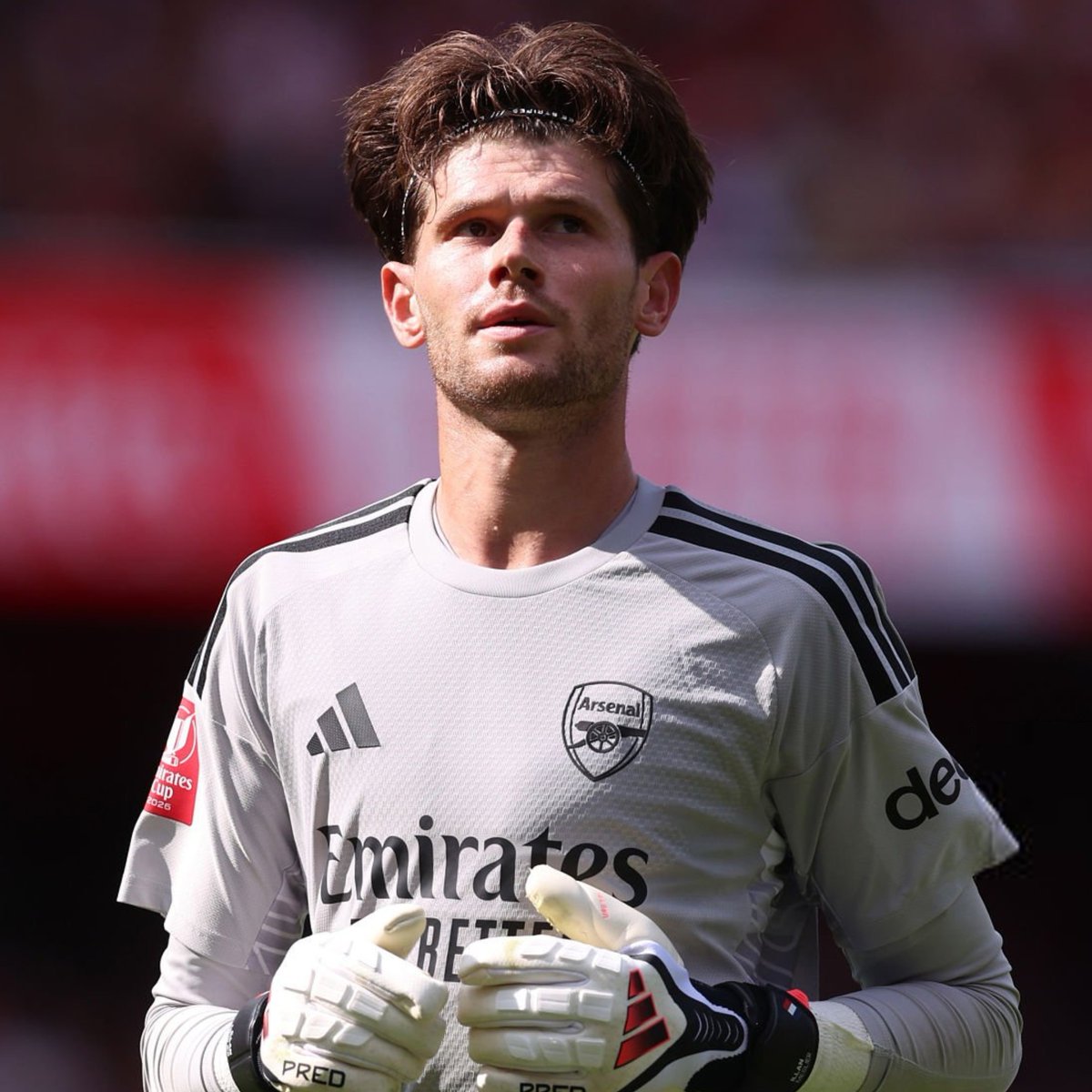 lnstantFoot's tweet photo. 🚨 L’OM PENSE À ILLAN MESLIER POUR LE POSTE DE GARDIEN ! 🧤💙🤍

Le portier français est une piste active en cette fin de mercato. 👀

Marseille doit d’abord dégraisser avant de pouvoir avancer concrètement sur le dossier. ⏳

( 🗞️ @Santi_J_FM ) https://t.co/YRCaKt4Swv