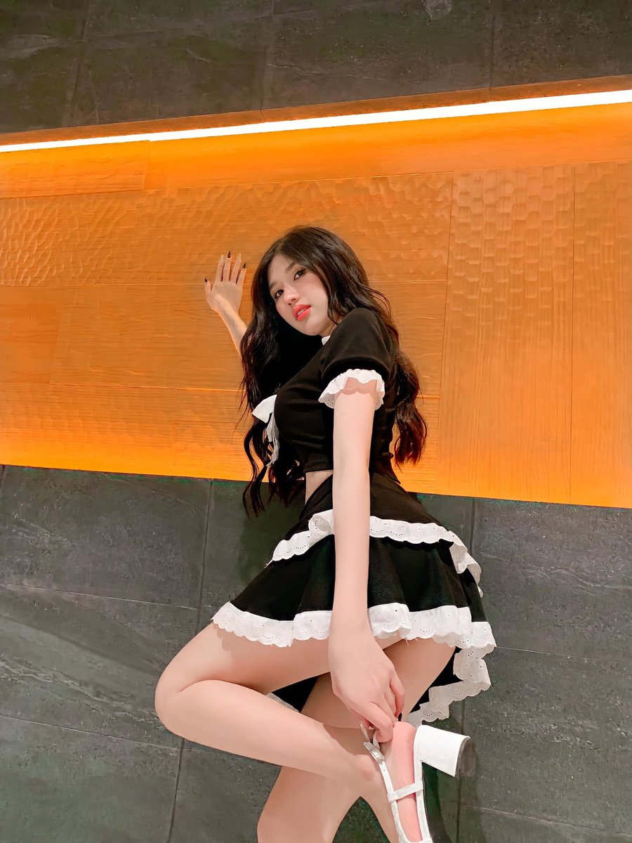 JeanettaBai3ev's tweet photo. 言葉で説明できないような、心がちょっとだけ浮き足立つ感覚ってあるよね。そういう揺らぎを大切にしたいなと思うんだけど、みんなはどう？ https://t.co/BvixeHXIix