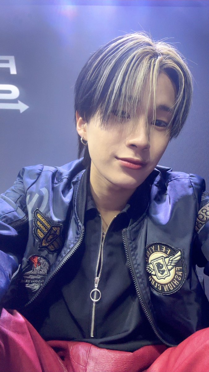 KAITO_five's tweet photo. 大阪遠征ライブ10日目来てくれたみんなありがとう〜‼️
いよいよ明日が最後のライブです寂しい😭
最後の最後まで絶対楽しませるから絶対会いに来てください🔥🔥🔥 https://t.co/S9p4YT3qfH