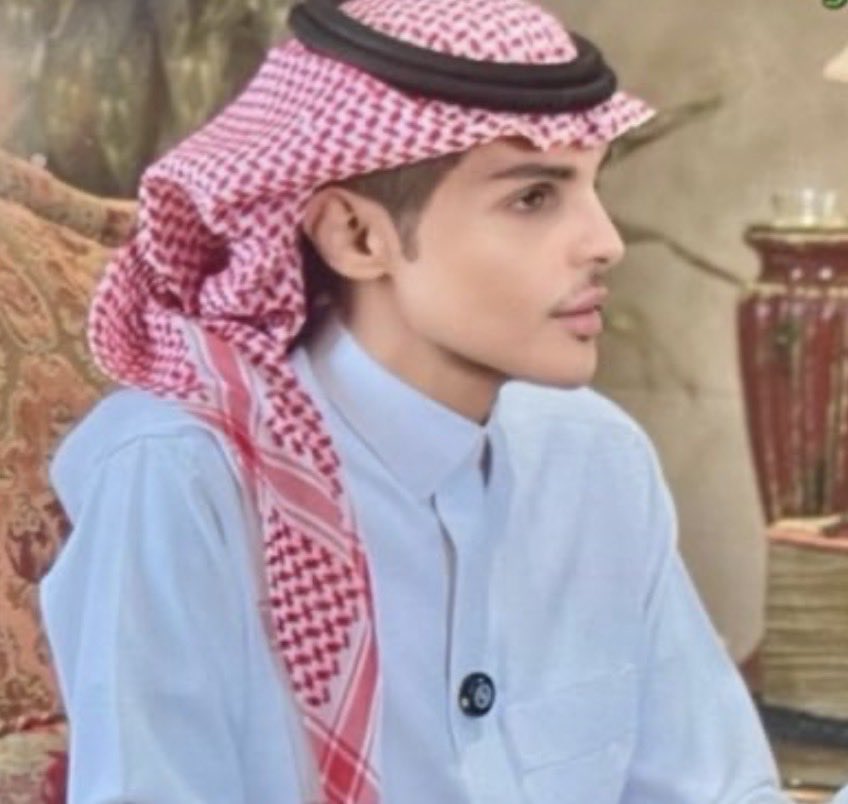 7saa1q's tweet photo. @Miaow9i ملك جمال التعوسيه رقه و دلال و دلع 🤭 https://t.co/jeuxdYFKun