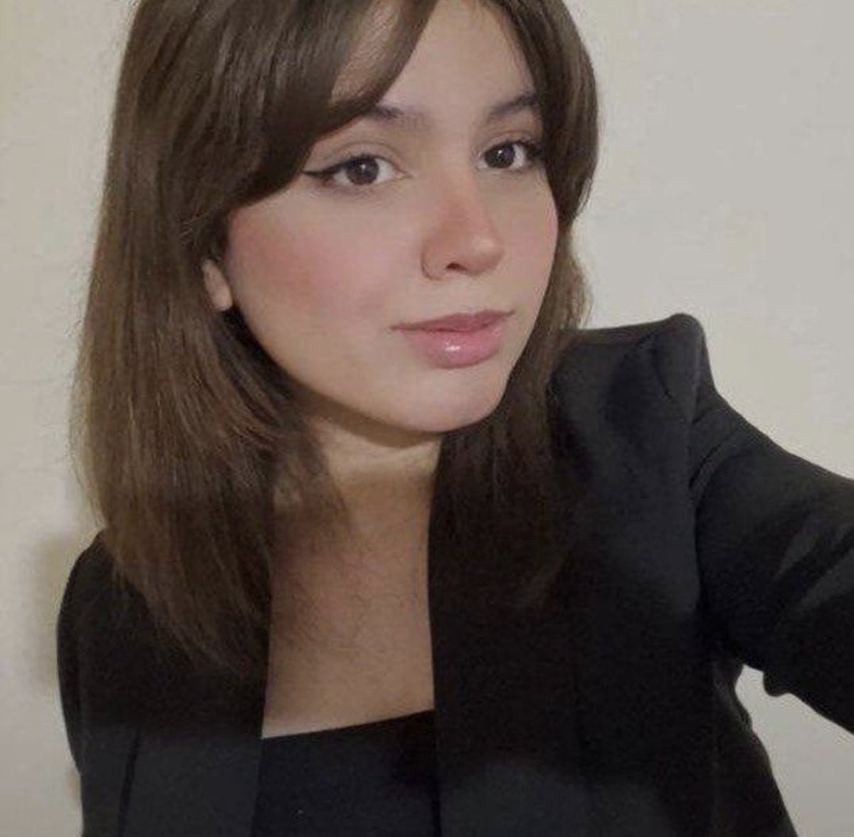 allefuerallee's tweet photo. Asal Shafiei was only 21 when she was brutally killed by the Islamic Republic on January 8.

Before she went to the protests, she said:

“If I don’t come back, don’t cry for me. Be proud of me.”

We are so proud of you, Asal. 
We will never forget you. 

#IranMassacre‌2026 https://t.co/SvxXQ4E8il