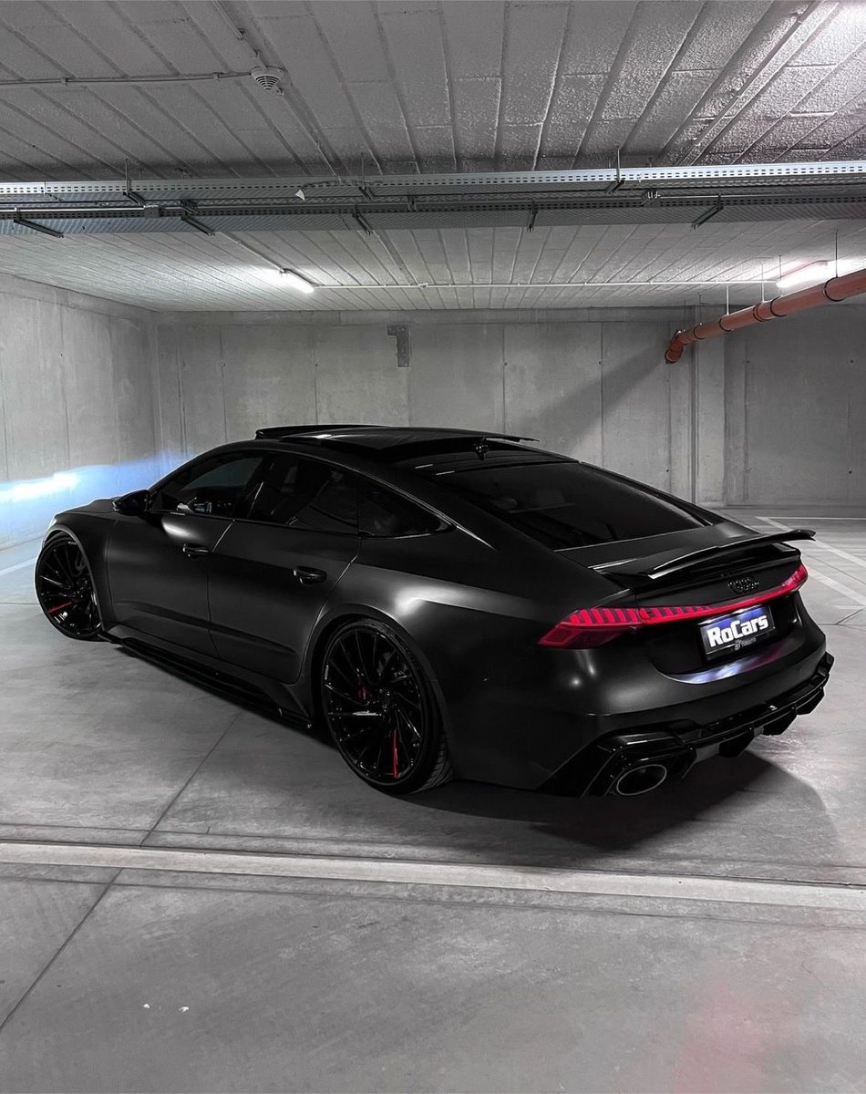 imranarabic's tweet photo. THE dream car 😍 https://t.co/hAgDbTusxm