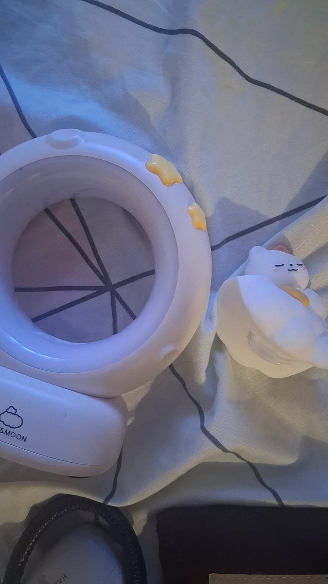 PushkarRajX's tweet photo. I just got delivered a defective product and now when i am returning within minutes of opening the package ... it says can't return right now although it has 7 days replacement policy and @Flipkart https://t.co/Dis6OkbEzJ