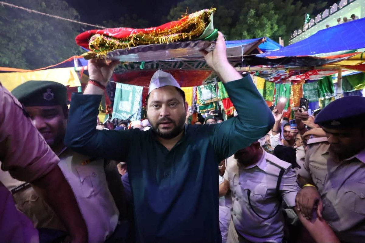 arshrajsikandar's tweet photo. हेलो @AnilYadavmedia1 
तेरा अब्बू बाघ का करेजा वाले को देख लो 
@ArunKosli ने बहुत सोच समझ कर इनलोगों का नाम यद मुल्ला रखा है 
@pappuyadavjapl @yadavtejashwi https://t.co/SmiNuuyv4c
