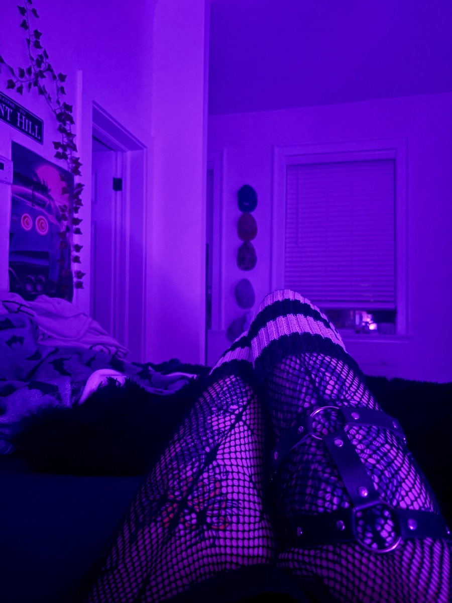 Nikh_iii's tweet photo. where r the boys that make hot whimper audios 🥵🌶️ https://t.co/cY0DN73olb