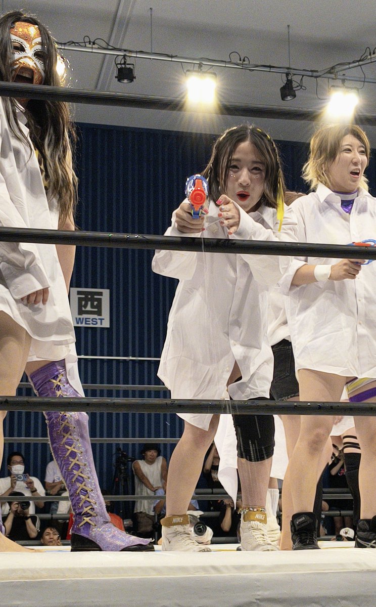 maichimiu's tweet photo. 楽しそうで良かった✨

台湾にもＹシャツあるの⁉️って聞いたら

あるけどプロレスしたのは初めて
みたいな事を話してたけど

日本でもここだけだよ😁
貴重な体験できて良かったね👌

#シャンシャン #ディアナ
#wavepro https://t.co/NdUUEzhYs4