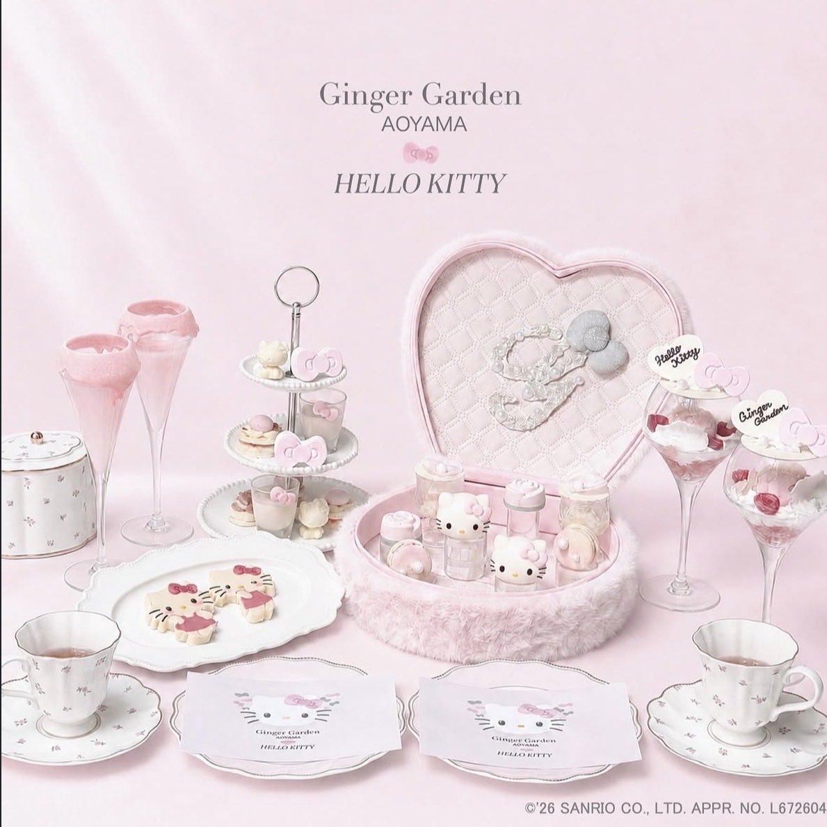 sanrio_fan_jp's tweet photo. ＼Hello Kitty Pink Fur Afternoon Tea 開催🎀／

Ginger Garden AOYAMAにてハローキティとのコラボアフタヌーンティーが開催決定！

キティちゃんスイーツをはじめ、お名前入りリボンパフェやランダムクッキー付きドリンクなど特別なメニューが楽しめます♡

🗓開催期間
2026/9/28(月)〜11/27(金)

⏰予約開始（完全予約制）
第1弾：8/23(日) 18:00〜（9/28〜10/28来店分）
第2弾：9/28(月) 18:00〜（10/29〜11/27来店分）

📍住所：東京都港区南青山5-10-8 アナーブル1F（表参道駅B1出口徒歩3分）

#ハローキティ #アフタヌーンティー #GingerGardenAOYAMA #サンリオ