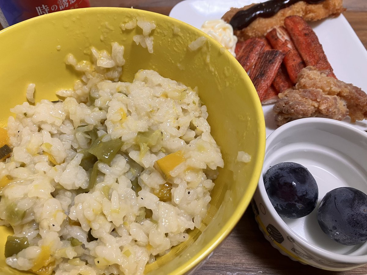 enbei25's tweet photo. 胃腸炎患者の夕飯 https://t.co/1fR0bGeVEO