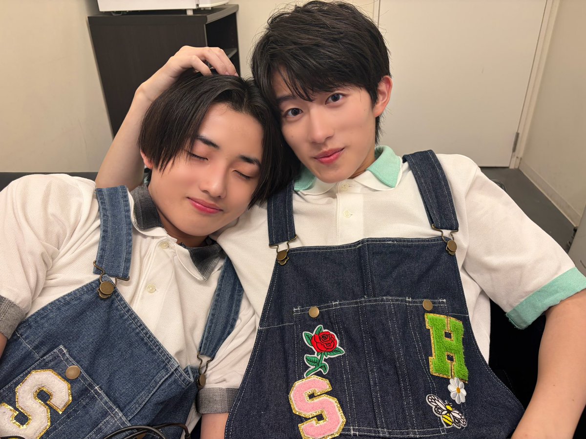 iiondo_official's tweet photo. /／
🔔本日！+KIRARI「ひだまりん家」での生配信が決定！
\＼

リリースイベントありがとうございました！
本日の感想をいち早くをお届けするべく、「ひだまりん家」での配信が決定しました👏

時間は19時半頃からを予定しております！
ぜひ＋KIRARI「ひだまりん家」にてお待ちください🏠

入会はこちらから！
🔗https://t.co/8xPzn596eC

#iiONDO
#HiDAMARi
#ひだまりん家
#EBiDAN