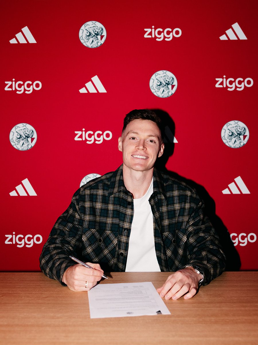 AFCAjax's tweet photo. Ajax has reached an agreement with Girona FC and Viktor Tsygankov regarding the transfer of the attacker. The 28-year-old winger has signed a contract in Amsterdam that runs until June 30, 2029. https://t.co/XmRMT7m7Dn