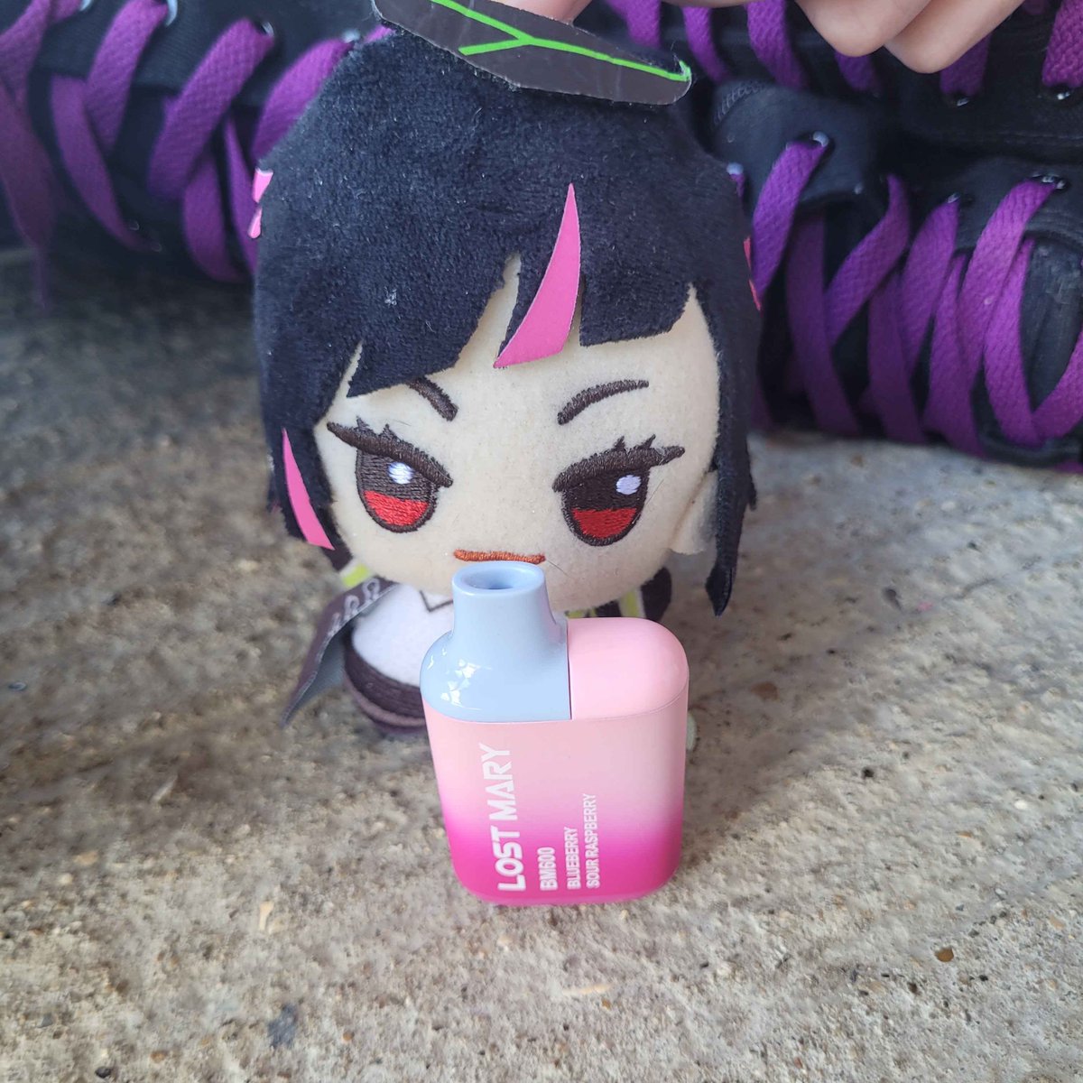 f4rcrycradle's tweet photo. LILIA PUT IT DOWN. https://t.co/Rymjql2F20